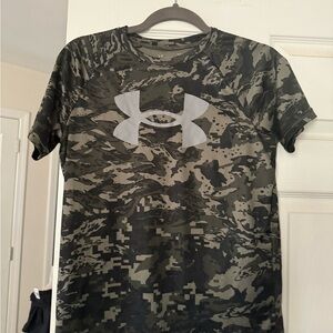 Under Armour YL Camouflage T-Shirt - Black and Gray